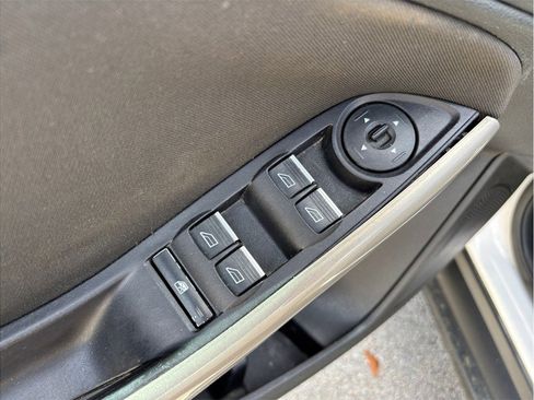 Used 2015 Ford Focus Titanium image 20