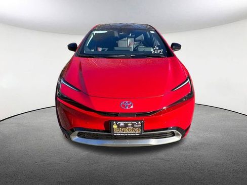 New 2026 Toyota Prius Plug-In Hybrid image 3