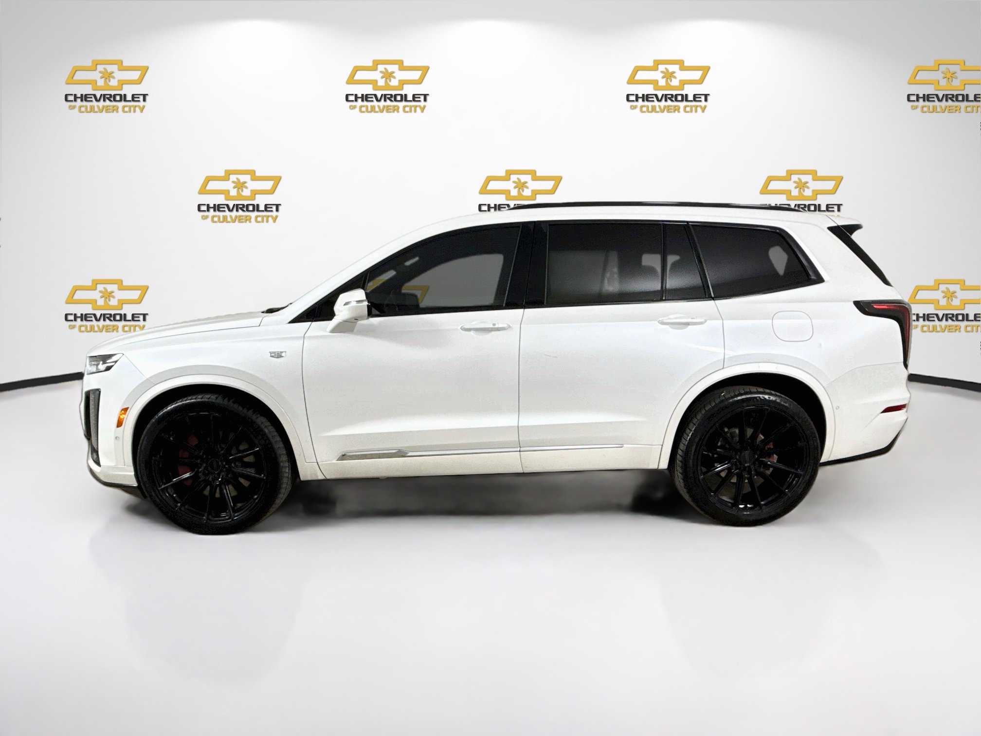 Used 2022 Cadillac XT6 Sport w/ Technology Package AWD/4WD image 5