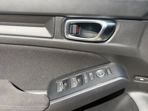 Used 2025 Honda Civic Sport image 11