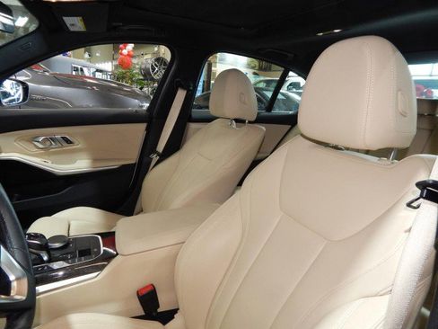 Used 2019 BMW 330i xDrive Sedan w/ Convenience Package image 18