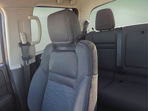 Used 2022 Nissan Frontier SV image 28