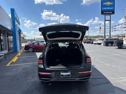 Used 2025 Genesis GV80 2.5T Standard AWD/4WD image 6
