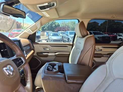 Used 2020 RAM 1500 Laramie AWD/4WD image 18