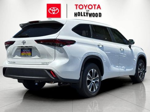 New 2026 Toyota Highlander XLE AWD/4WD image 4