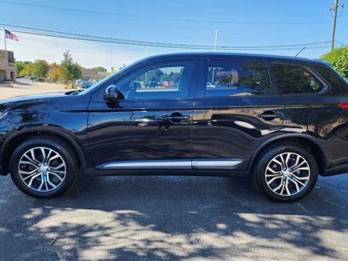 Used 2016 Mitsubishi Outlander SE AWD/4WD image 4