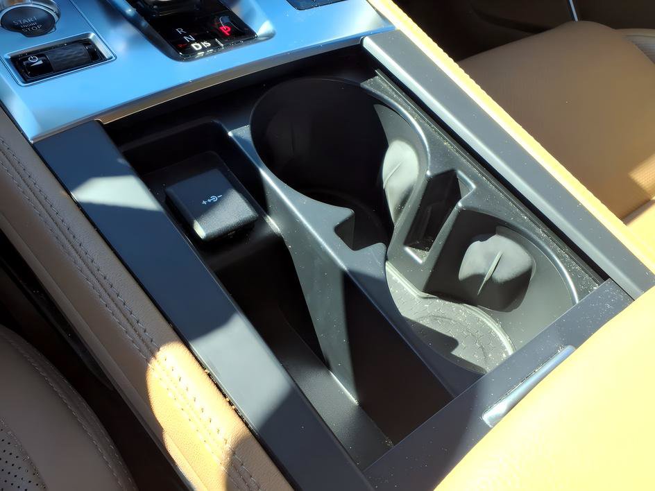 Used 2022 Jaguar F-PACE S AWD/4WD image 23