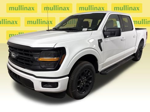 New 2026 Ford F150 XLT w/ XLT Black Appearance Package RWD image 13