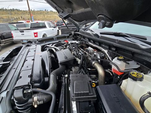 Used 2024 GMC Sierra 2500 AT4X w/ AT4X AEV Edition image 18