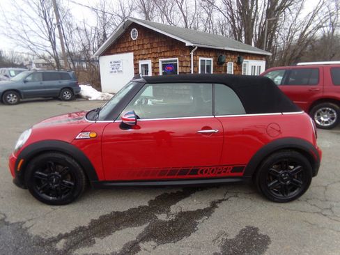 Used 2015 MINI Cooper Convertible image 1