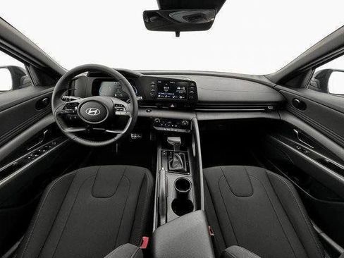 New 2025 Hyundai Elantra Sport FWD image 22