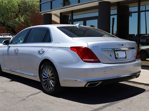 Used 2019 Genesis G90 5.0 Ultimate RWD image 9