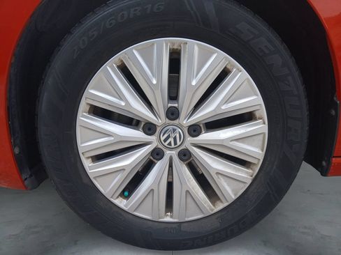 Used 2019 Volkswagen Jetta S w/ Driver Assistance Package FWD image 27