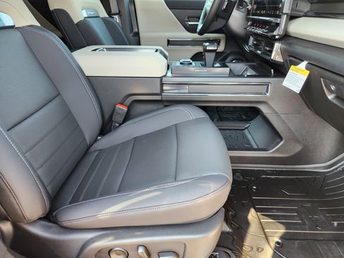 New 2026 GMC Hummer EV SUV image 18