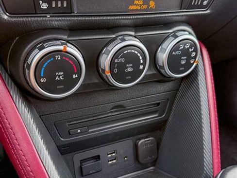 Used 2018 MAZDA CX-3 Touring w/ Preferred Equipment Package image 18