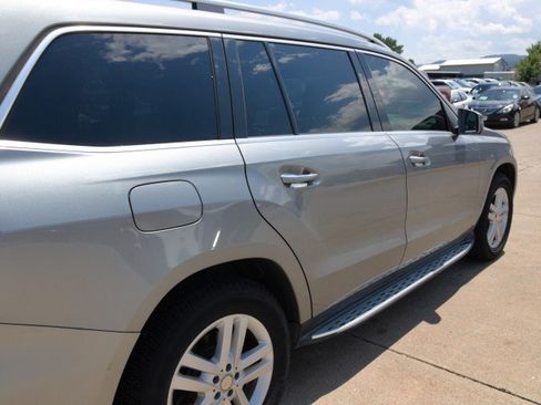 Used 2015 Mercedes-Benz GL 450 4MATIC image 9