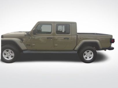 Used 2025 Jeep Gladiator Nighthawk