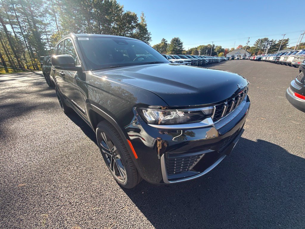 New 2027 Jeep Grand Cherokee Limited AWD/4WD image 7