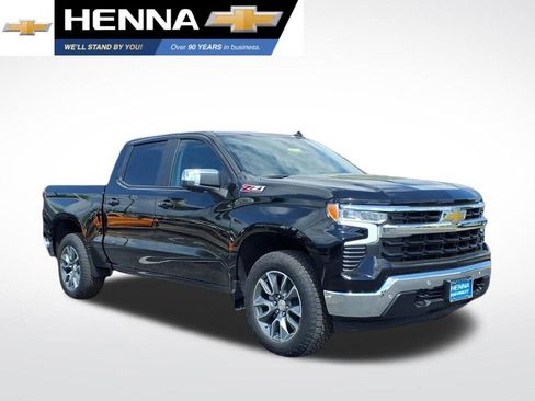 New 2026 Chevrolet Silverado 1500 LT w/ Z71 Off-Road Package AWD/4WD image 1