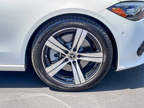 Used 2025 Mercedes-Benz C 300 Sedan image 9