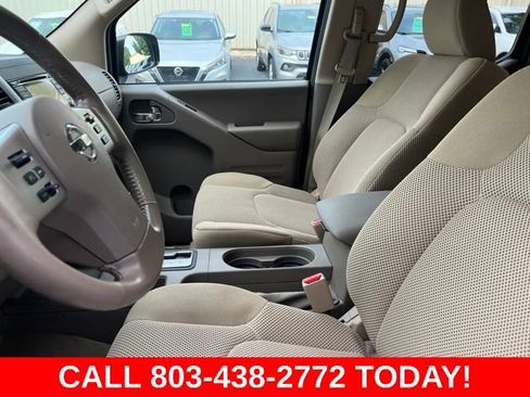 Used 2018 Nissan Frontier SV w/ Value Truck Package RWD image 9