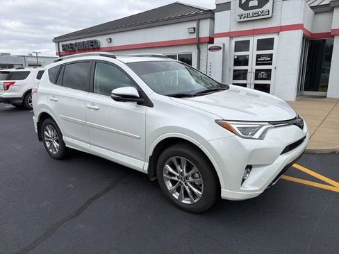 Used 2018 Toyota RAV4 Platinum image 1