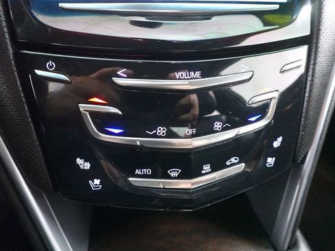 Used 2018 Cadillac XTS Luxury image 19