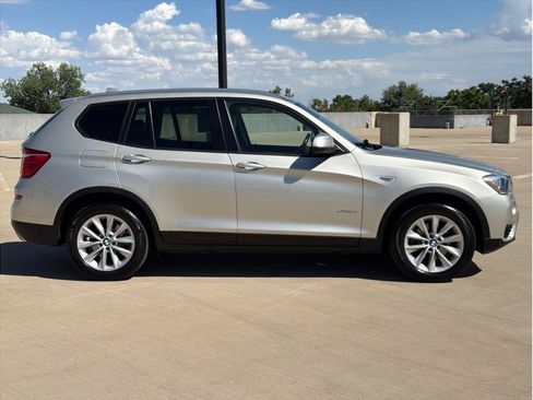 Used 2016 BMW X3 xDrive28i AWD/4WD image 9