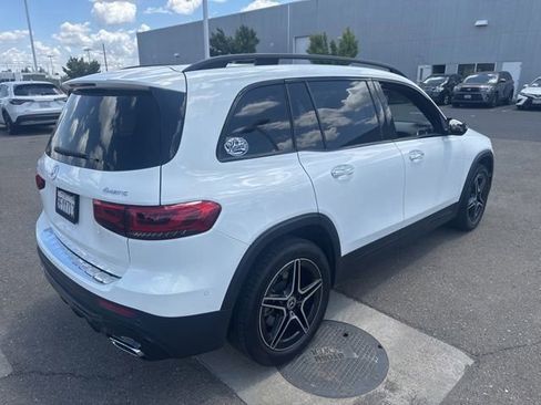 Used 2022 Mercedes-Benz GLB 250 4MATIC image 7