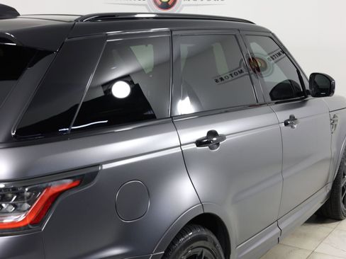 Used 2018 Land Rover Range Rover Sport SVR image 45