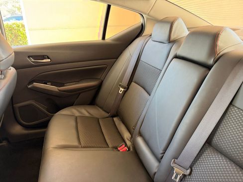 Used 2025 Nissan Altima 2.5 SR image 34