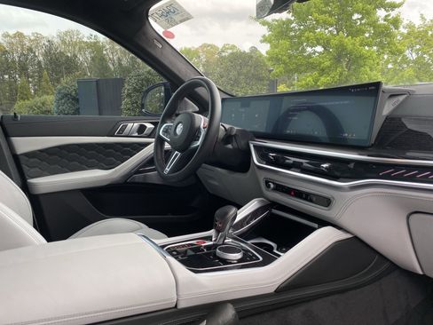 Used 2025 BMW X6 M Competition w/ Executive Package image 6