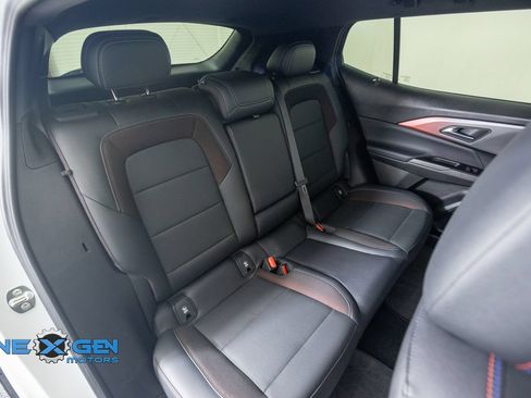Used 2024 Chevrolet Equinox EV RS FWD image 37