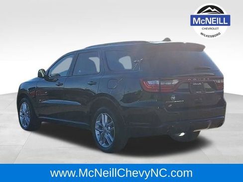 Used 2024 Dodge Durango GT image 3