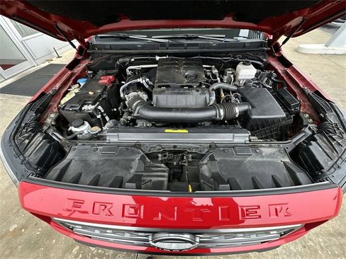 Used 2024 Nissan Frontier SV image 17