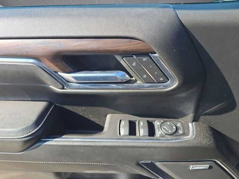 Used 2023 GMC Sierra 1500 SLT w/ SLT Premium Package image 23