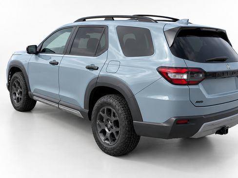 Used 2023 Honda Passport TrailSport image 3
