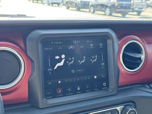 Used 2023 Jeep Gladiator Rubicon w/ LED Lighting Group image 21