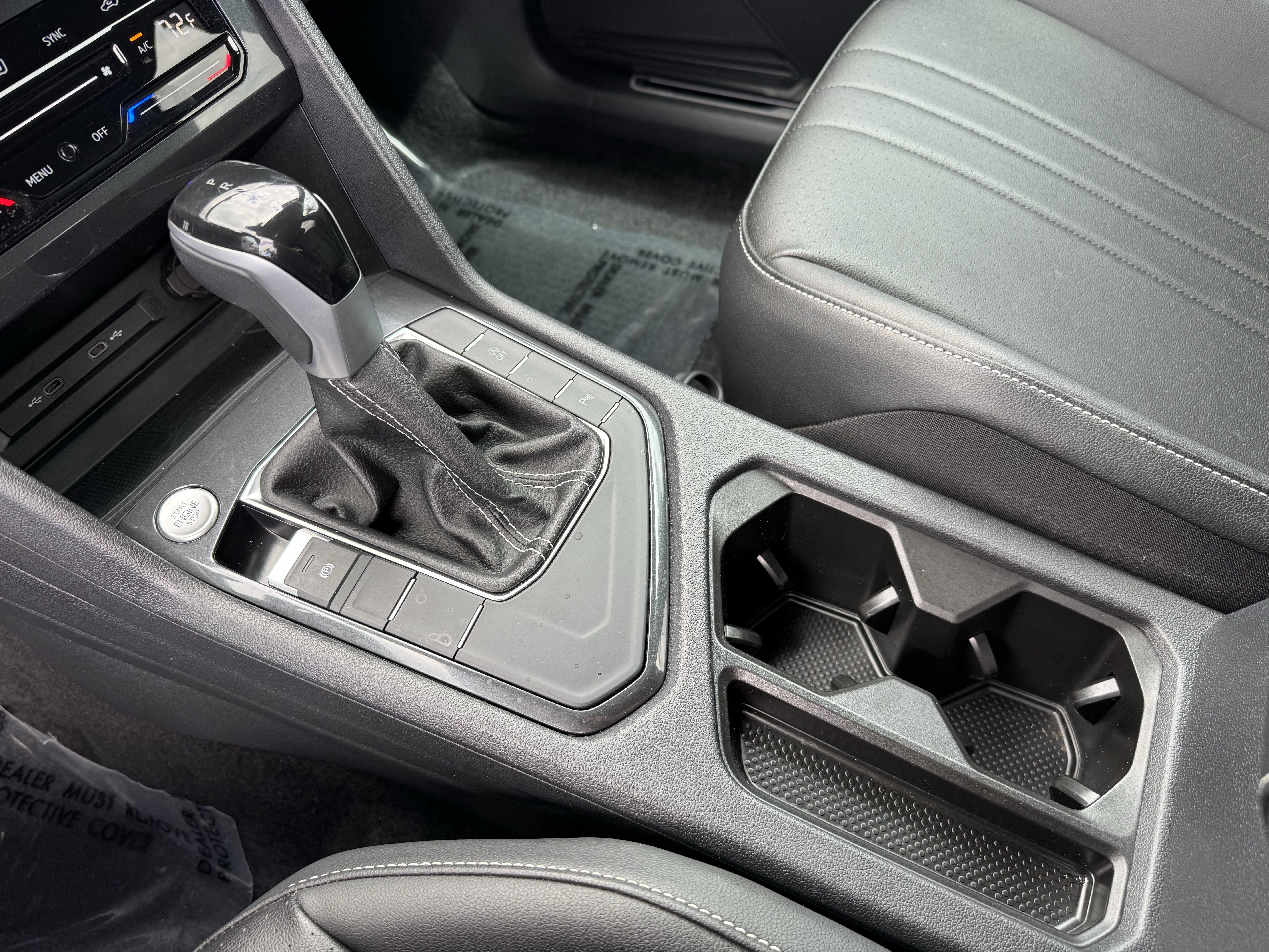 Certified 2023 Volkswagen Tiguan SE R-Line FWD image 26