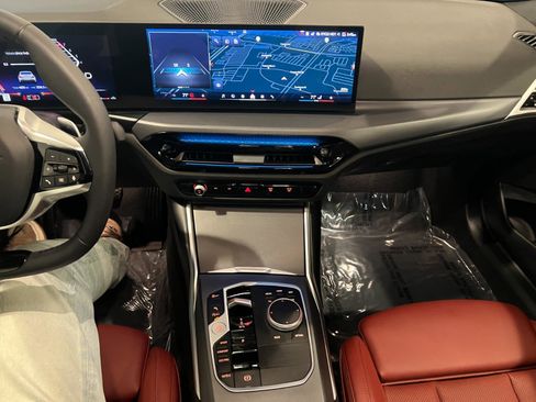 Used 2025 BMW 230i xDrive Coupe w/ Convenience Package image 16