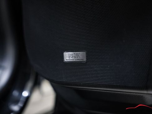 Used 2021 Lexus LX 570 4WD w/ Luxury Package image 56