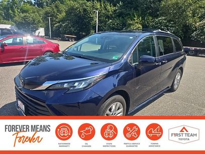 Used 2024 Toyota Sienna XLE w/ XLE Plus Package