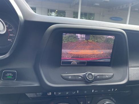 Used 2021 Chevrolet Camaro LT image 12