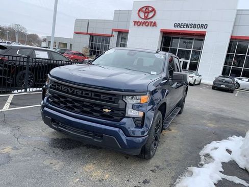 Used 2023 Chevrolet Silverado 1500 Custom image 4