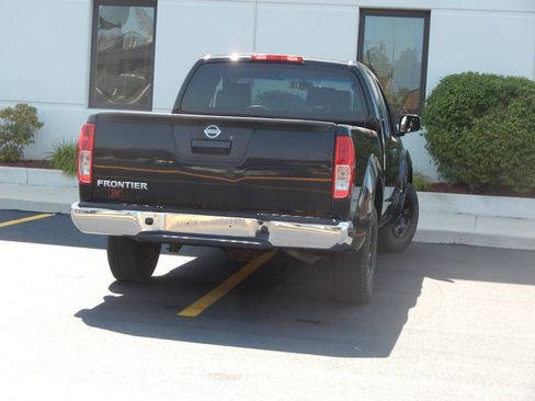 Used 2013 Nissan Frontier S RWD image 17
