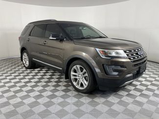 Used 2016 Ford Explorer XLT w/ Equipment Group 202A image 1