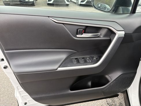 Certified 2024 Toyota RAV4 XLE image 27