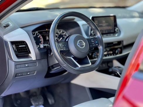 Used 2021 Nissan Rogue SL image 12