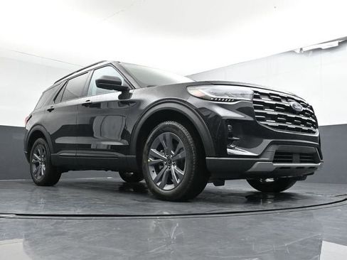 New 2026 Ford Explorer Active w/ Active Comfort Package image 24