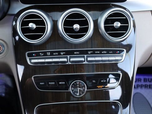 Used 2020 Mercedes-Benz C 300 C 300 Sedan image 39